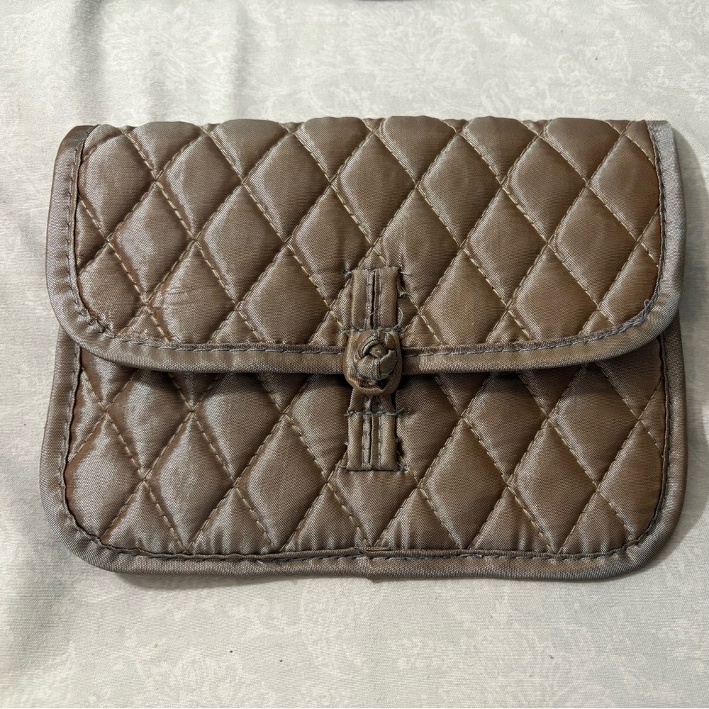 Your True Color by Brighton, gray quilted jewelry pouch - EC
